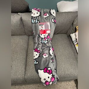 Hello Kitty phone gray blanket